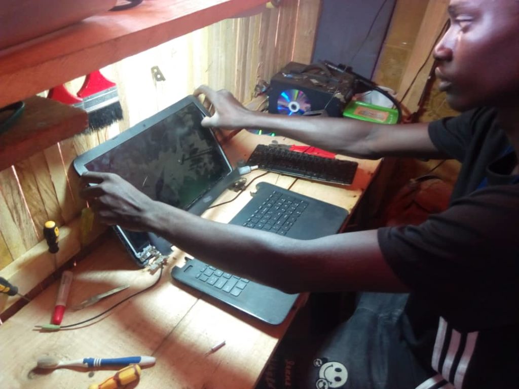 Laptop and desktop computer engineer in ijebu ode